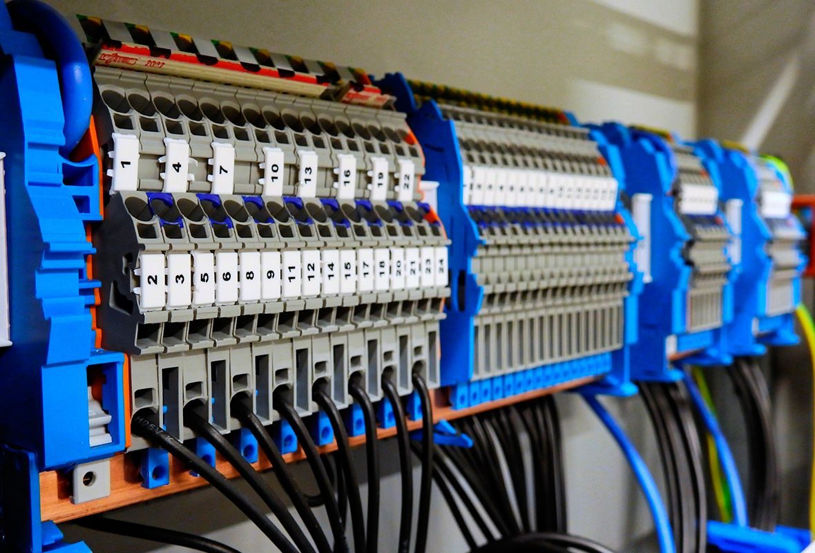 cuadro-electrico-electricistas-cordoba-averias-electricas-2